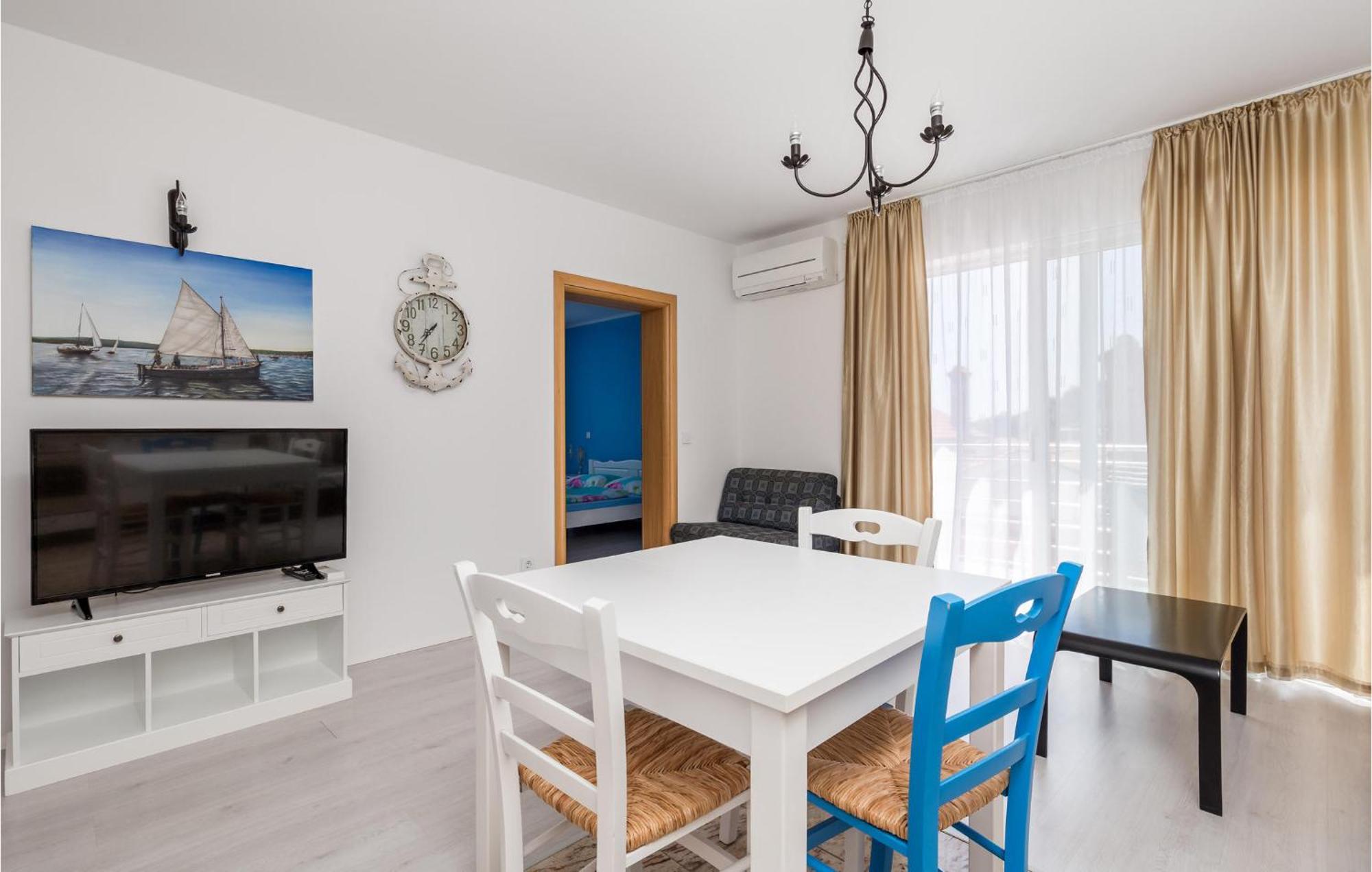 1 Bedroom Gorgeous Apartment In Mošćenička Draga Exterior foto